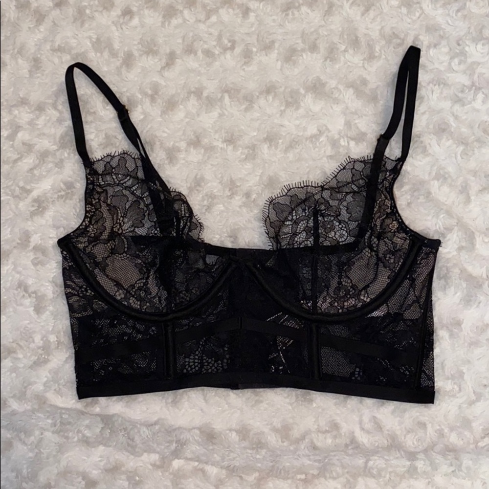 SOLD SOLDVictoria Secret Very Sexy Unlined Demi